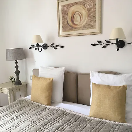 Hotel Le Pré Saint Michel