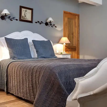 Le Pré Saint Michel Hotel 3*