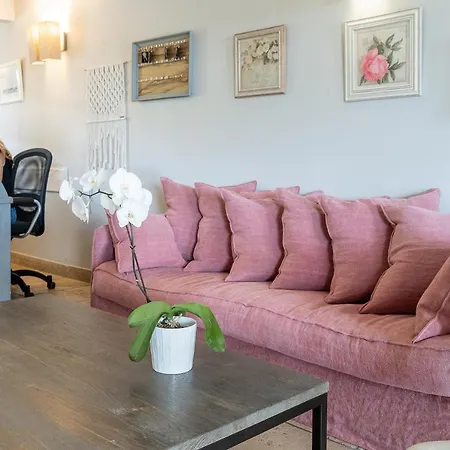 Hotel Le Pré Saint Michel