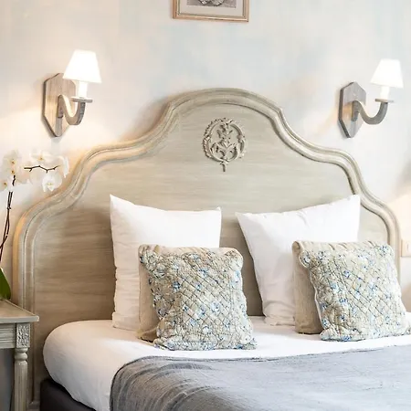 Le Pré Saint Michel Hotel 3*