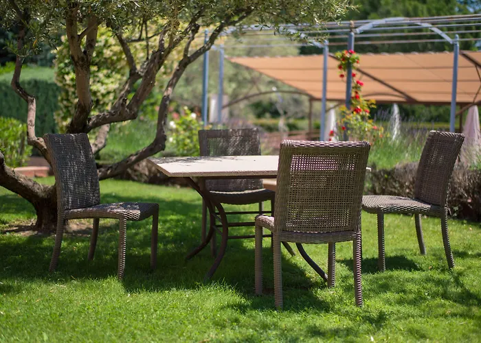 Le Pré Saint Michel Hotel 3*