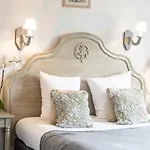 Le Pre Saint Michel Hotel 3*