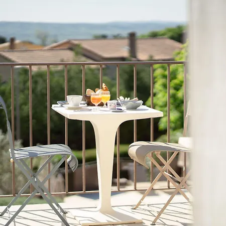 Le Pré Saint Michel Hotel 3*
