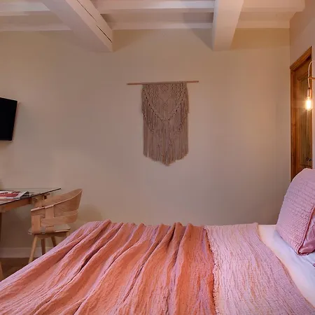 Le Pre Saint Michel Hotel 3*