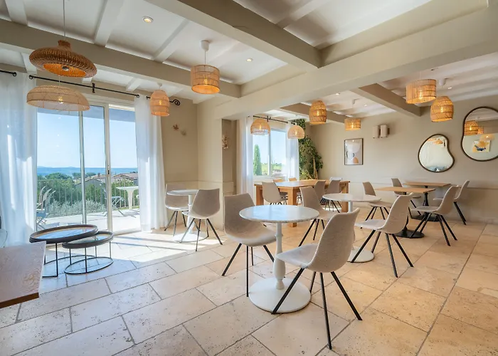 Le Pre Saint Michel 3*