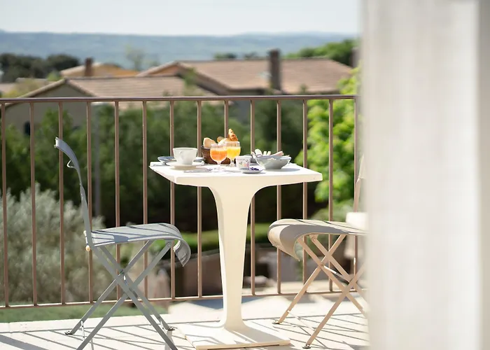 Le Pre Saint Michel Hotel 3*